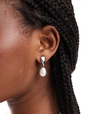 liquid pearl drop earrings in silver