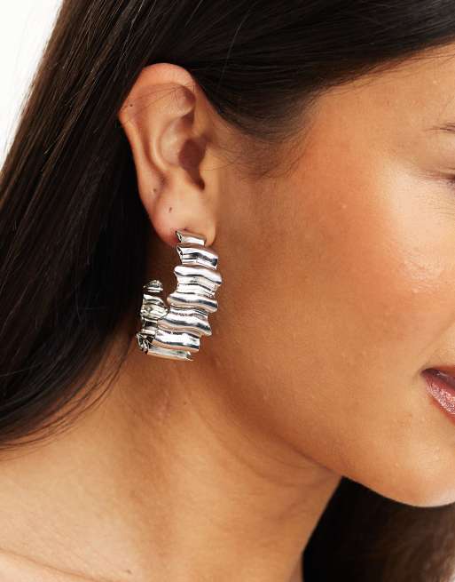Petit Moments ribbon hoop earrings in silver