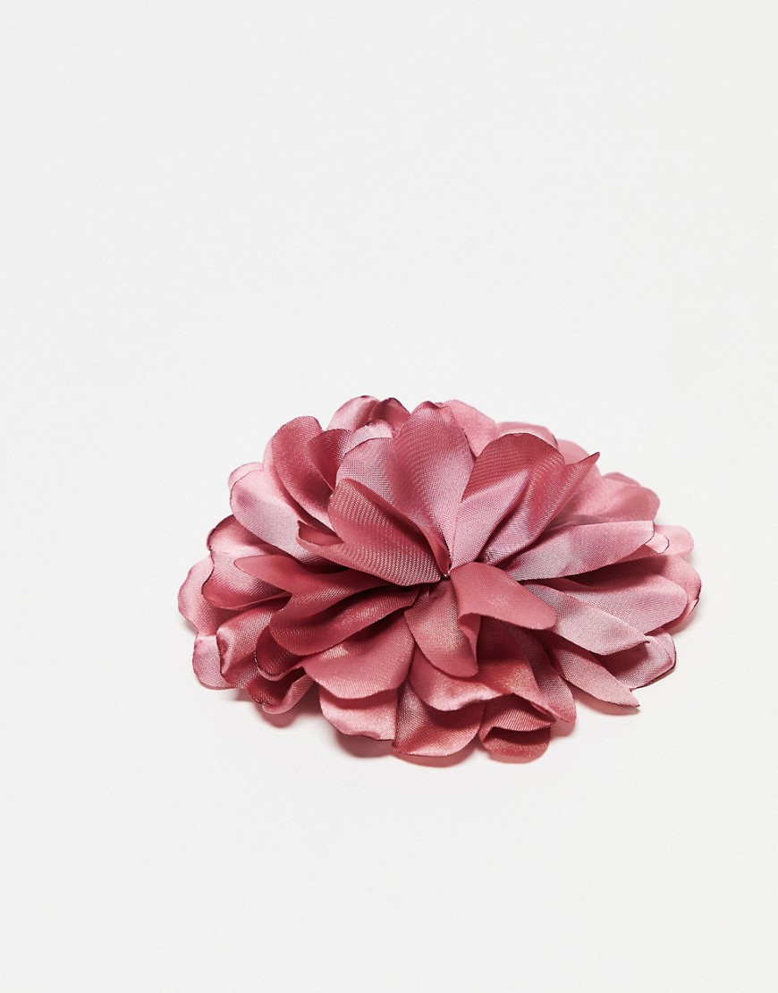 Rosa corsage pin in dusty pink