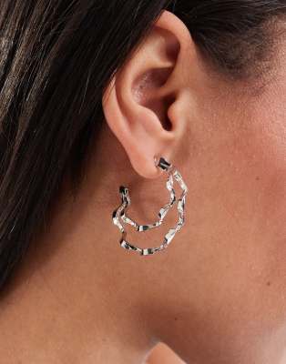 Petit Moments truebe wave detail hoop earrings in silver