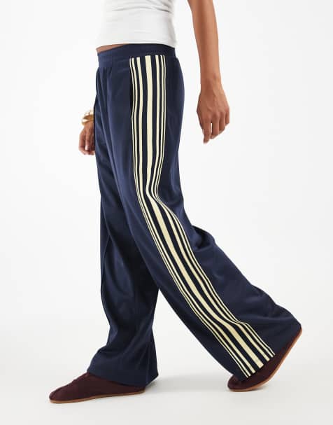 Petite pantalones satinados de pernera ancha con raya lateral en azul marino - view 1
