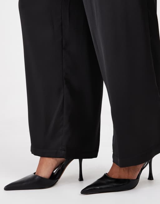 Petite Satin-Hose zum Schlupfen in Schwarz, 3 von 5