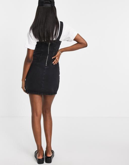 Pichi vaquero estilo peto con lavado negro de ASOS DESIGN