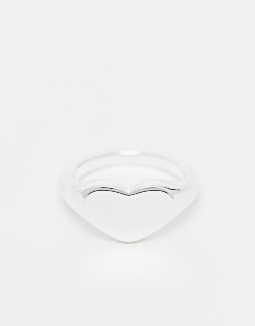 Pieces 18k plated heart signet ring in silver, 3 of 4