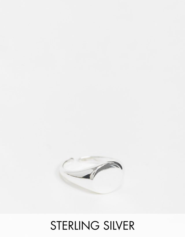 Pieces 18K plated signet ring in sterling silver