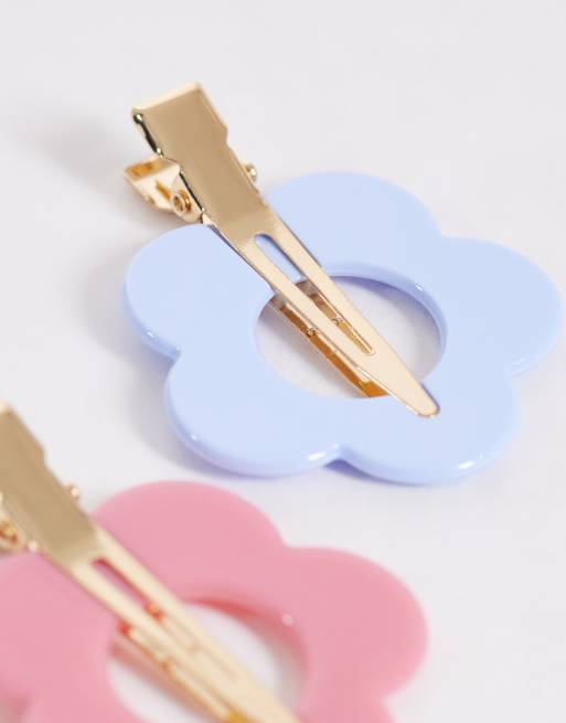 PIECES 2 pack retro flower hair clips in blue and pink, 2 of 3