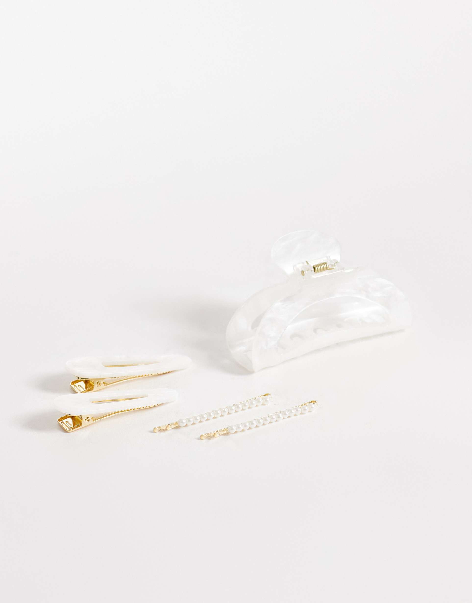 pieces 6 pack hair accessories in white