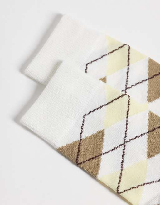 Pieces argyle ankle socks in brown and cream, 2 of 3