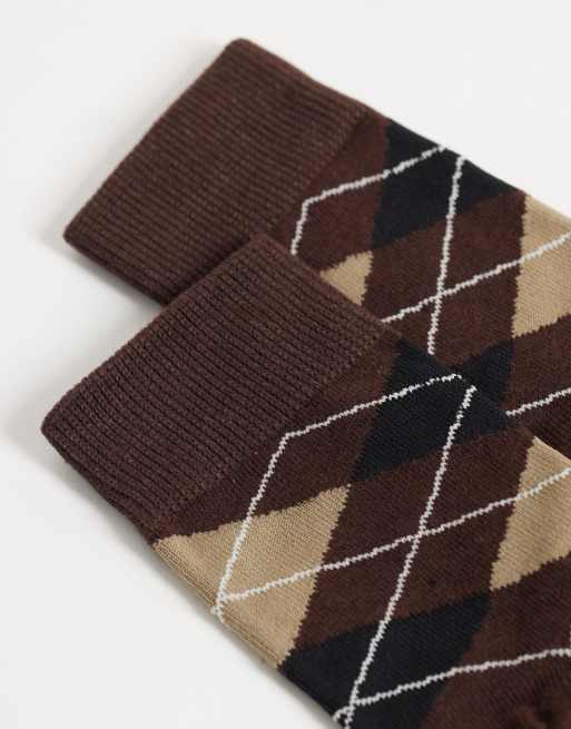 Pieces argyle ankle socks in chocolate brown, 2 of 3