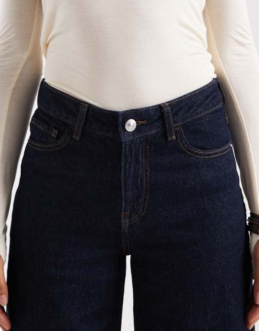 Pieces barrell leg jeans in dark indigo blue, 5 of 5
