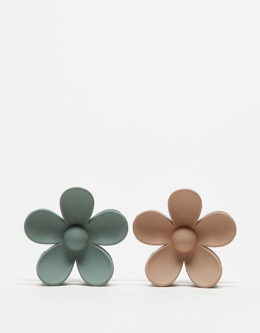 Pieces – Beige och salviagrön hårklämma med blomdesign, 2-pack, 4 av 4