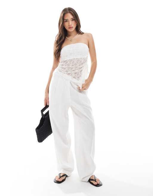 Pieces – Biał y asymetryczny top z koronki z dekoltem bandeau, 2 z 4