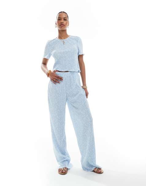 Pieces – Blå, småblommiga, tunt plisserade byxor med vida ben, del av set - view 1