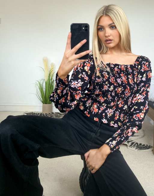 Pieces - Blouse met gesmokte taille in donkere bloemenprint