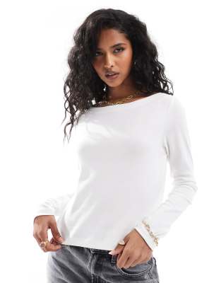 Pieces Boat Neck Long Sleeve Top In Cream-white
