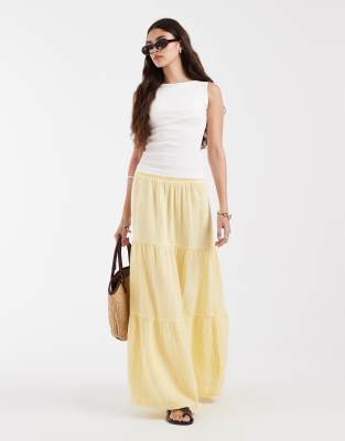 PIECES boho tiered maxi skirt in pastel yellow pale banana 11190₽