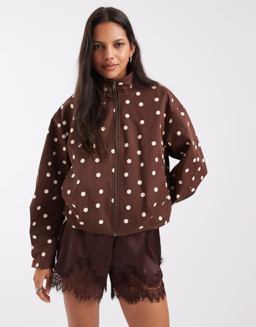 Pieces bomber jacket con collo a imbuto e stampa a pois marrone, 2 di 4