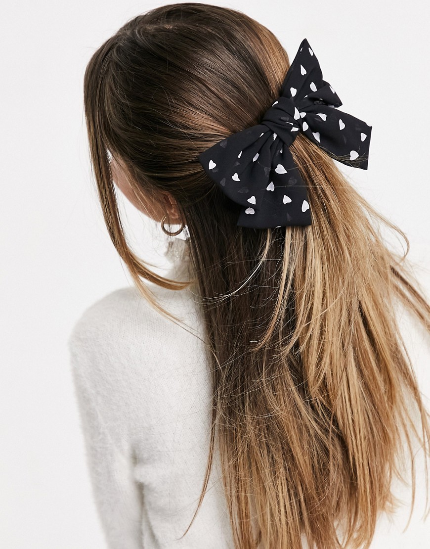 Pieces bow clip with hearts in black-Multi