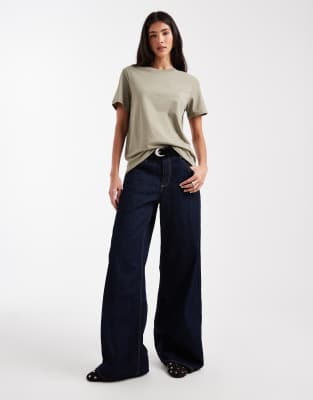 Pieces Boxy T-shirt In Burgundy