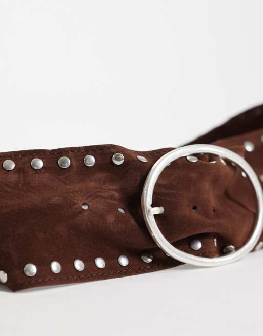 Pieces – Brązowy szeroki pasek z imitacji zamszu z ćwiekami, 3 z 3