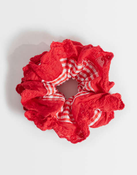 Pieces broderie trim gingham scrunchie in red and white - view 1