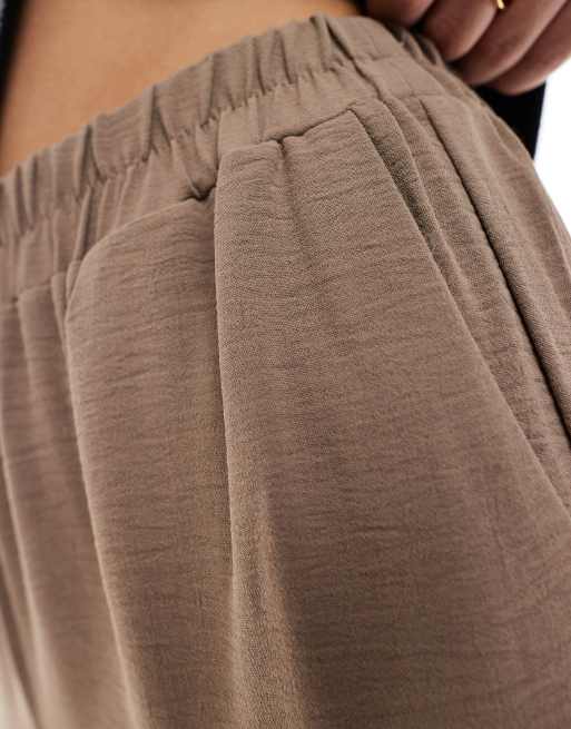 Pieces - Broek met wijde pijpen en elastische tailleband in fossiel beige, 2 van 5