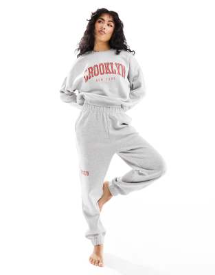 Pieces 'brooklyn' Sweatshirt In Gray