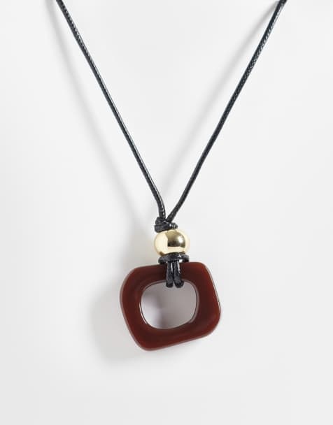 Pieces – Brunt snörhalsband med hartshänge - view 1