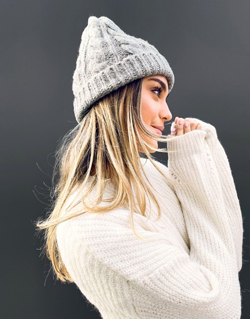 Pieces cable knit beanie hat in natural