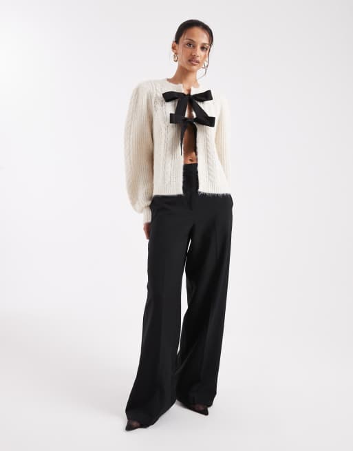 Pieces cable knitted cardigan with constrast bow ties in cream, 4 of 4