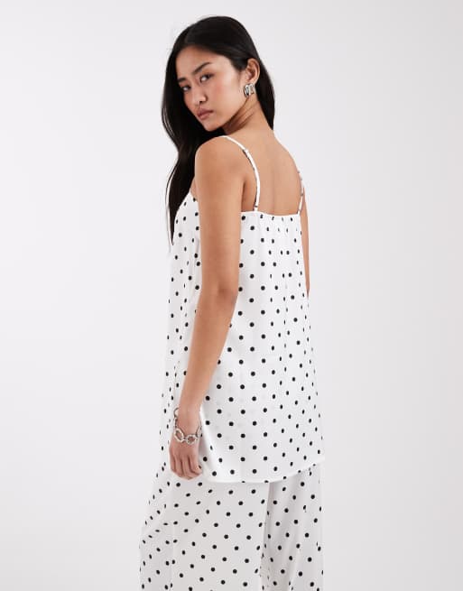 Pieces – Camisole-Oberteil aus Satin in Creme mit schwarzem Punktemuster, Kombiteil, 4 von 4