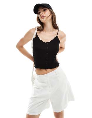 Pieces - Camisole-Oberteil in Schwarz mit Rollsaum