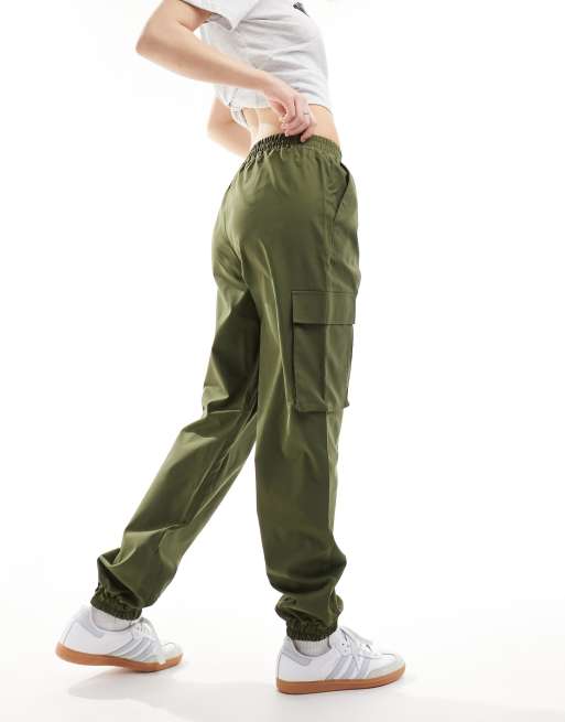 Pieces cargo pants in khaki green