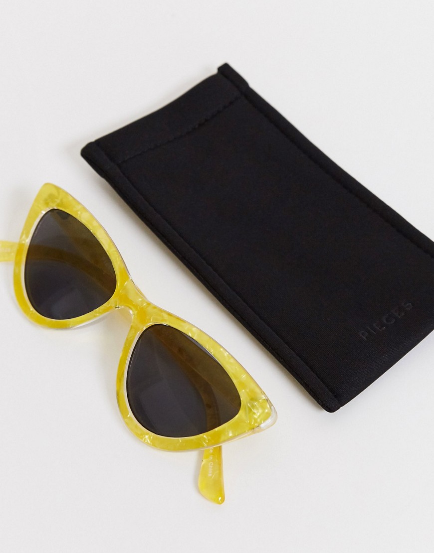 Pieces cateye sunglasses in yellow