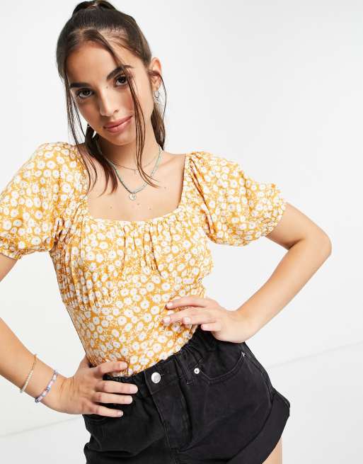 Pieces Cella puff sleeve milkmaid top in ditsy print | ASOS