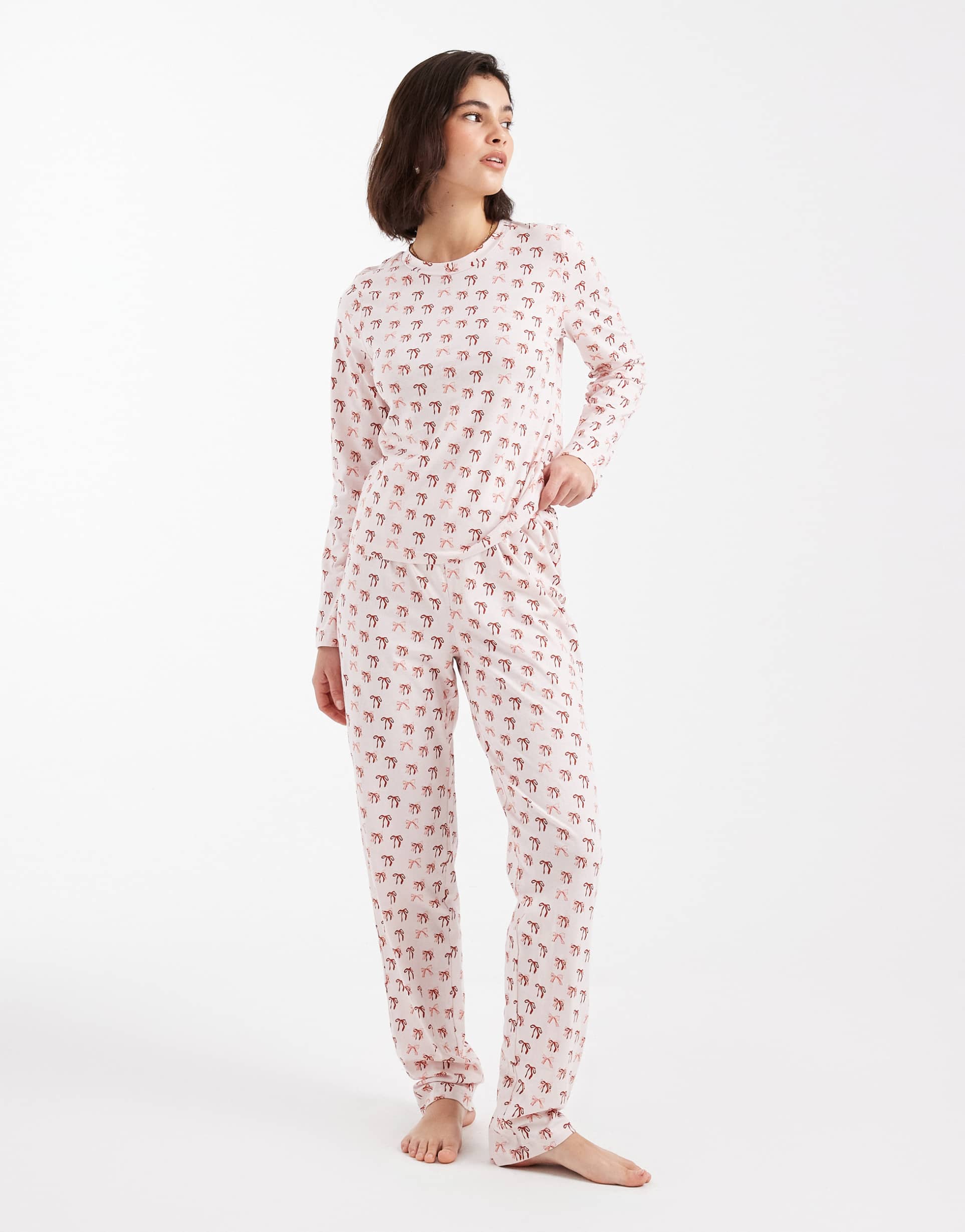 pieces christmas long sleeve pajama set in pink bow print