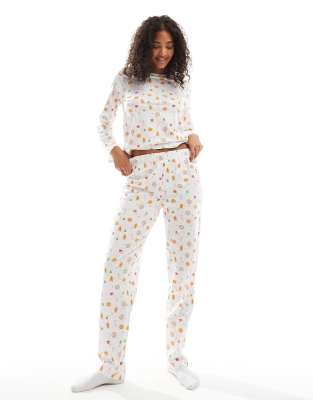 Pieces Christmas long sleeve pyjama set in white gingerbread print