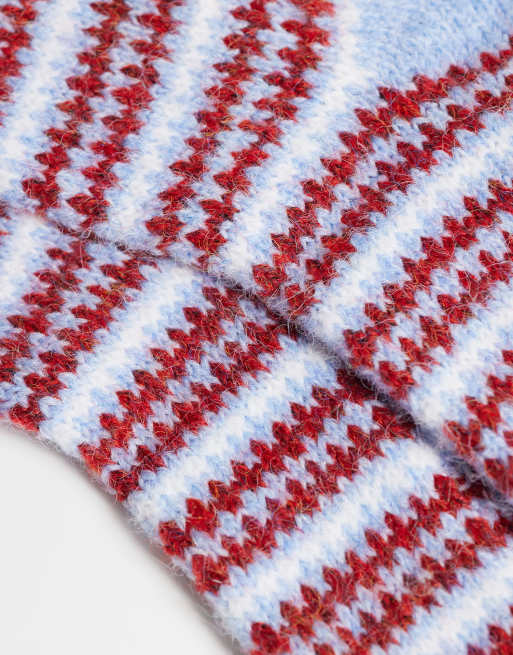 Pieces chucky knitted socks in light blue and red pattern, 2 of 3