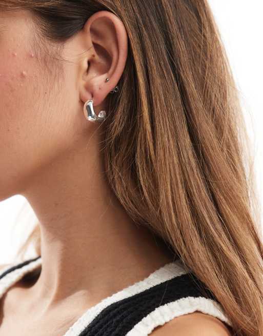 Pieces chunky hoops in silver, 3 of 3
