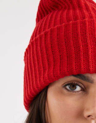 Pieces Chunky Ribbed Beanie Hat In Red