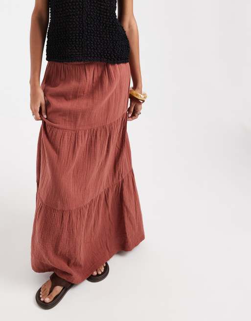 Pieces – Ciemnobrązowa warstwowa spódnica maxi w stylu boho, 2 z 5