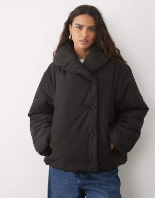 Pieces Clean Padded Jacket With Exaggerated Collar In Black