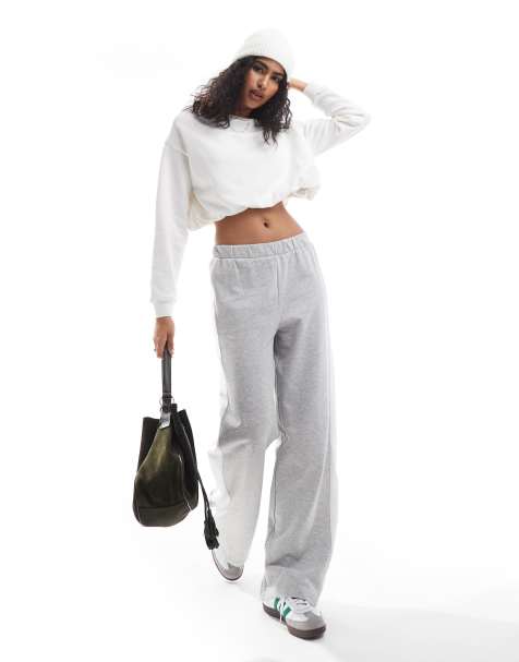 Pieces - Co-ord set met sweater met bolle zoom en joggingbroek met wijde pijpen in grijs en crème - view 1
