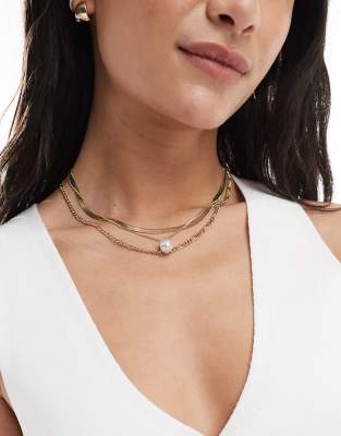 Pieces - Collier chaîne multi-rangs avec perle - Doré