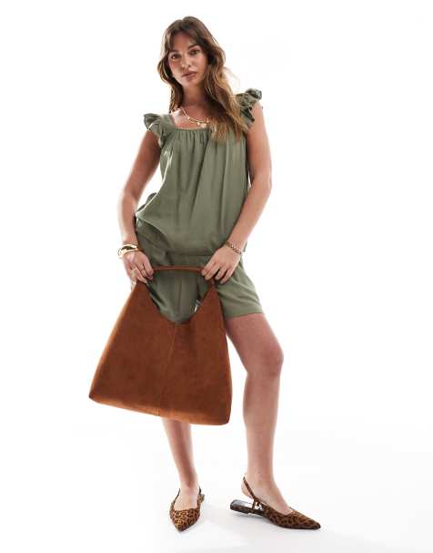 Pieces - Completo in misto lino con canottiera con manica con volant e pantaloncini verde lichene - view 1