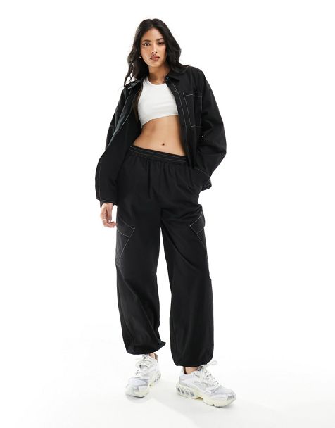 ASOS DESIGN Petite pull on pants with pockets in black