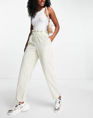 Pieces - Corduroy broek met taille met plooirand en rechte pijpen in beige