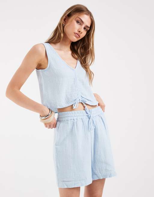 PIECES crinkle cotton sleeveless tie front top and high waisted shorts set in pale blue, 2 of 3
