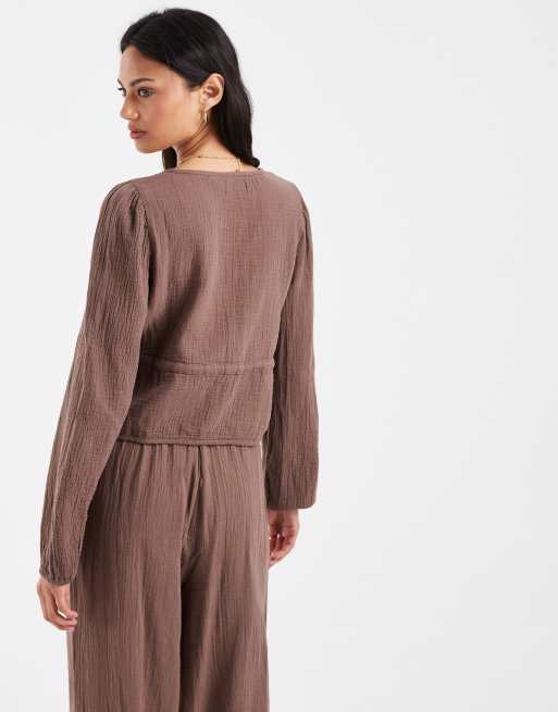 PIECES crinkle cotton tie front long sleeve top in chocolate brown - part of a set, 4 of 4