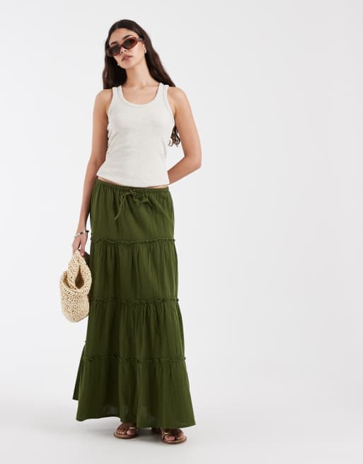 Pieces crinkle cotton tiered boho maxi skirt in chive green, 2 of 5